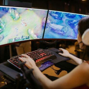 nvidia-представила-ИИ-помощника-для-геймеров
